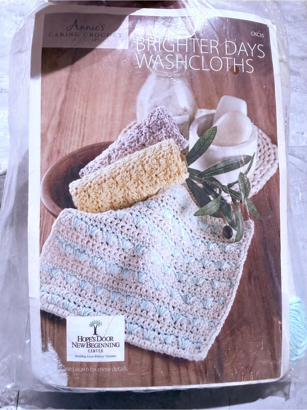 Annie's Caring Crochet Kit - Brighter Days Washcloths (CKC35) - New & Sealed